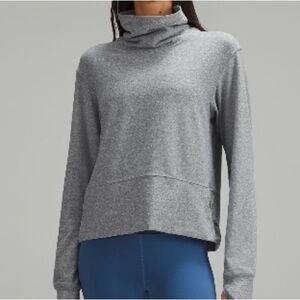 Ready to Rulu Pullover